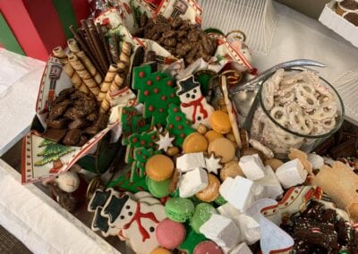 Christmas-Dessert-Trencher
