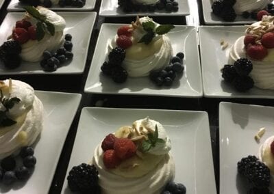 Plated-dessert-Pavlovas-with-Berries