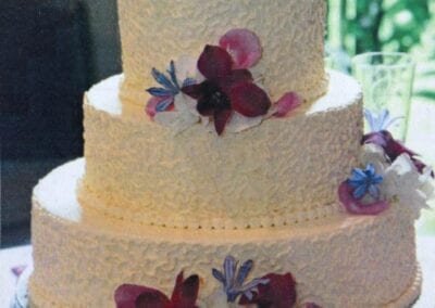Wedding-Cake-3-Tier-with-Piping